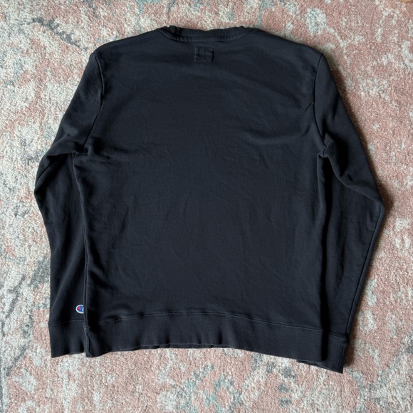 Champion Pullover Crewneck Sweatshirt with Embroidered Logo, Men’s Size Medium - Picture 2 of 6